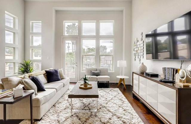 Gorgeous 4 Bed Home on St Mary's - Minutes to Riverwalk/Pearl