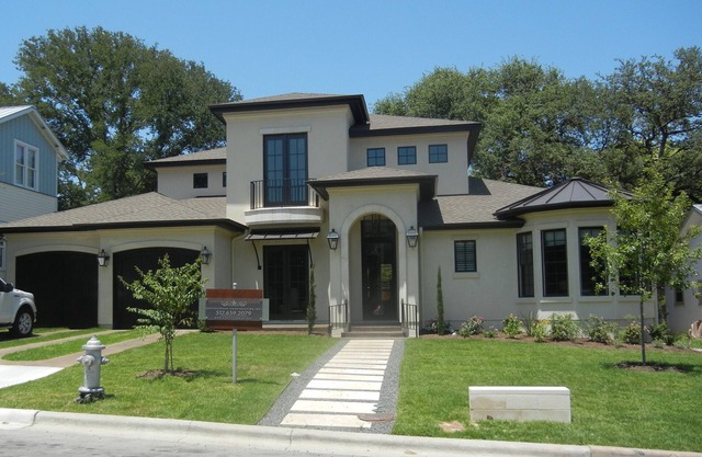 Gorgeous 4 Bedroom Home Minutes to Downtown in Central Austin!