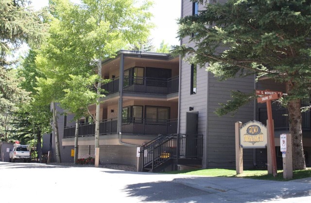 Gorgeous Aspen Condo By Lift #1 Ski In/out Parking