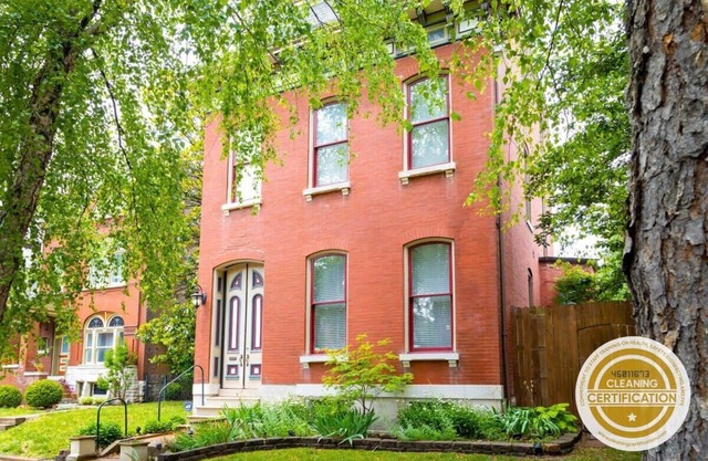 Gorgeous Benton Park Manor/ABODEbucks