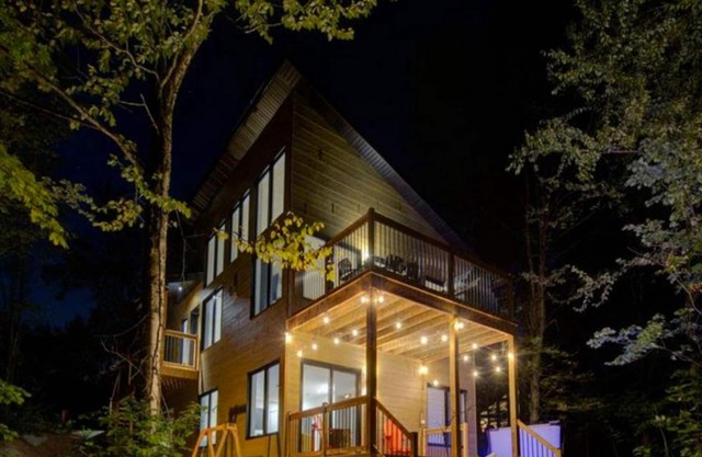 Gorgeous chalet 4 bedroom Aspen-Gym-Jacuzzi
