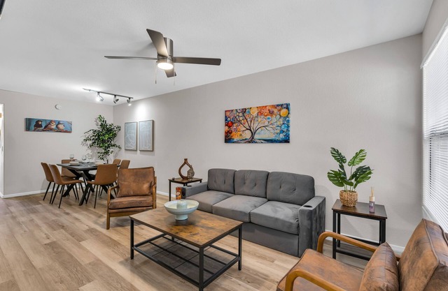 Gorgeous Full Apt 2br/2bath W/Heated Pool, Spa & Gym
