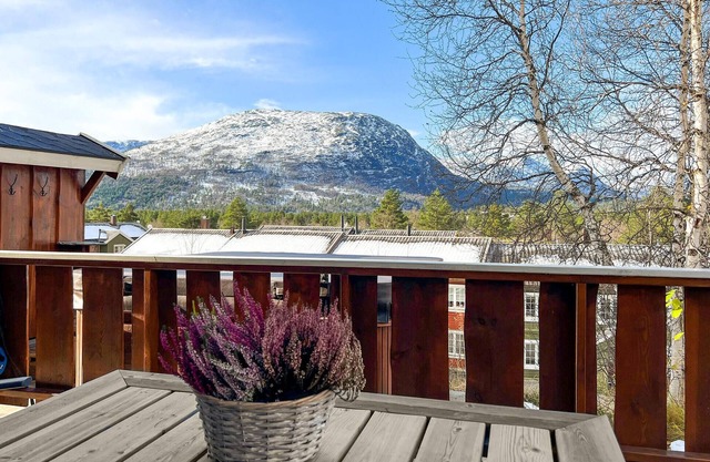Gorgeous home in Bjorli with WiFi