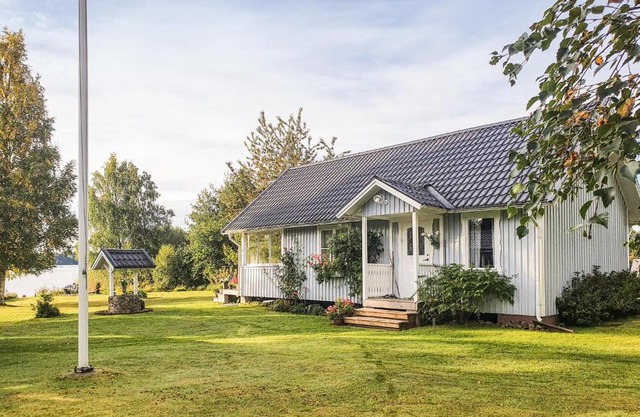 Gorgeous Home In Ljung With Kitchen