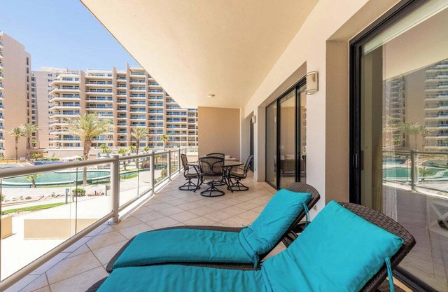 Gorgeous Las Paloma’s Diamante 201! Phase I 2 Bedroom 2 Bath Ocean Front Condo