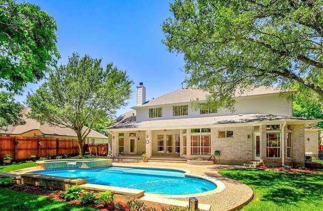 Gorgeous oasis with a private pool and spa