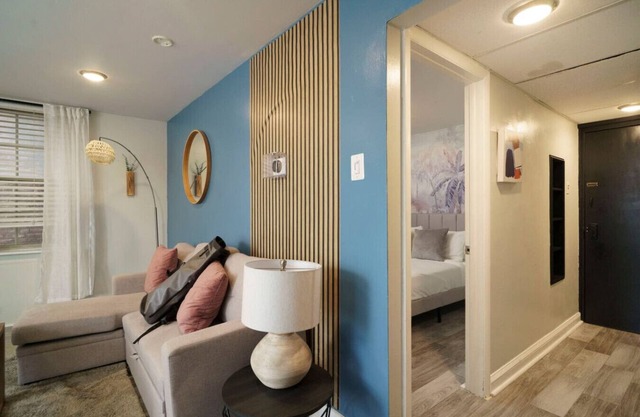 Gorgeous One Bedroom in PA