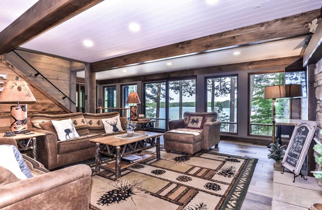 Gorgeous Private Home with a Million Dollar View!