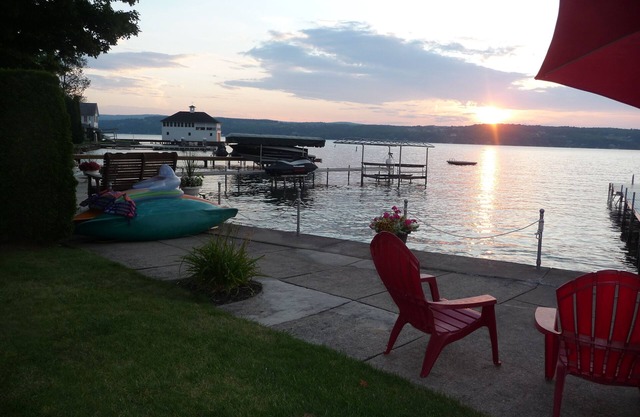 Gorgeous Sunsets! Lake Level Home On Desirable East Side