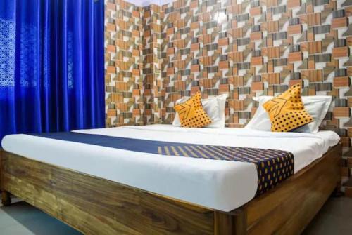 Goroomgo Hotel Glory Puri Near Swargadwar Beach গোরুমগো হোটেল গ্লোরি পুরী ଗୋରୁମଗୋ ହୋଟେଲ ଗ ory ରବ ପୁରୀ Golden Beach and temple - Family Stay with Cooking Facilities - Book Now