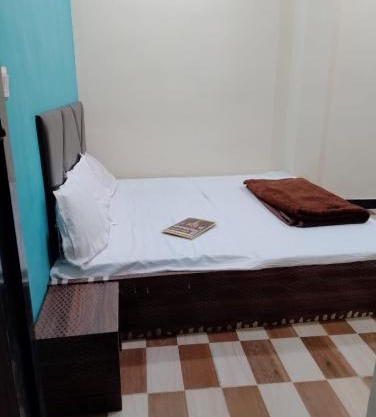Goroomgo Hotel Priyanshi Palace Ujjain