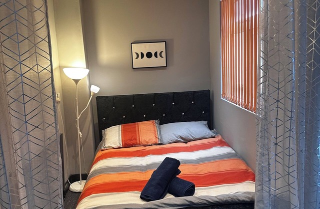 GR5-Cozy City Center Double Room