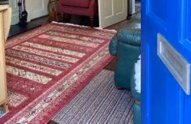 Grade II Listed Town House, cosy and welcoming, close to The High Street