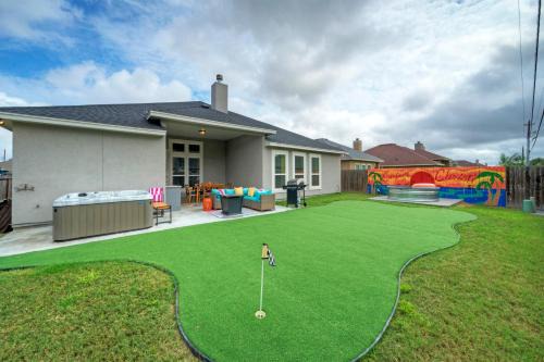 Graford by AvantStay Hot Tub Firepit Mini Putt