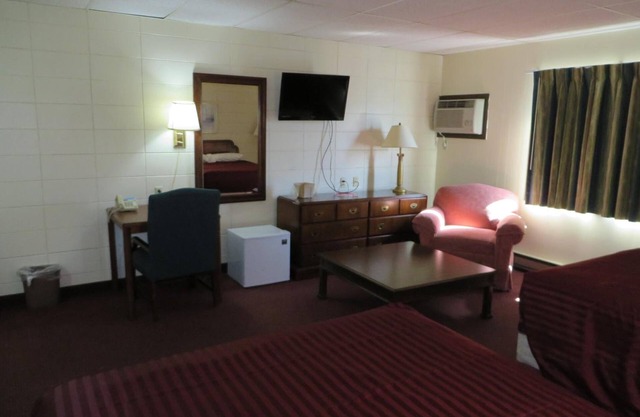 Grand Inn Fargo