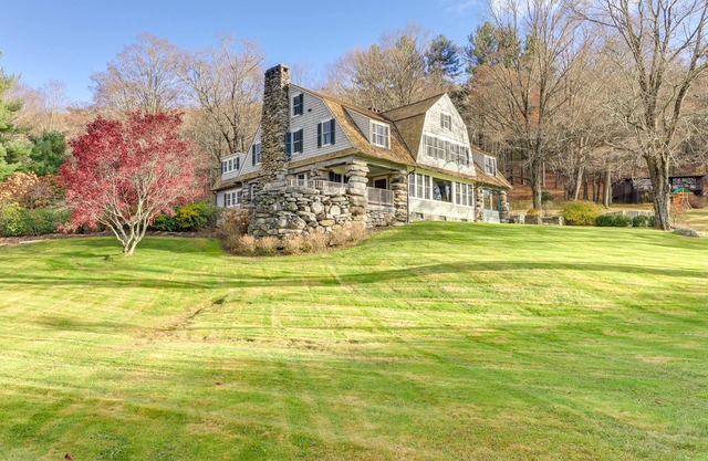 Grand Lakefront Home in Warren w/Expansive Patio!
