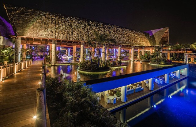 Grand Luxxe, Riviera Maya. Award Winning Resort! Spacious two bedroom suite