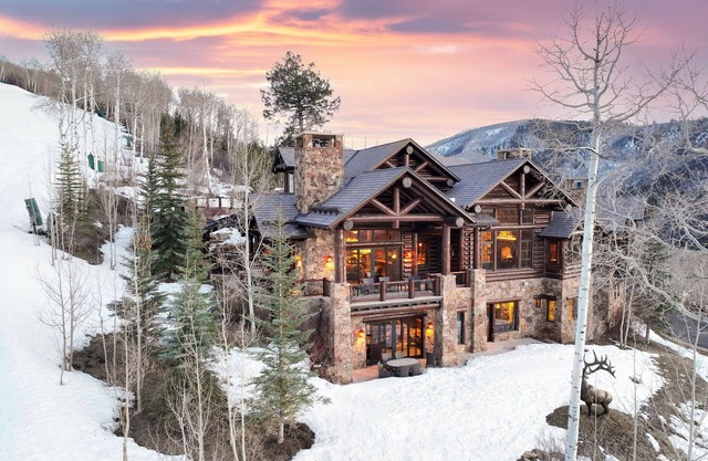 Grand, True Ski-in/out Estate; Theater, Game Room, Fire Pit, and Hot Tub