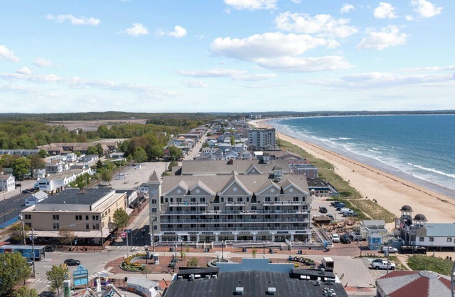 Grand Victorian ocean view, Unit 409
