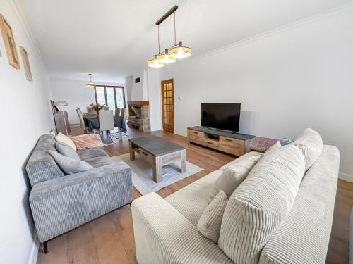 Grande maison familiale au calme avec jardin partagé