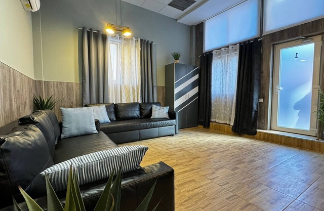 Grandera Apart's - Lliri 32, Apart 1