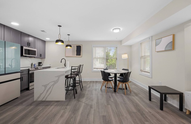 Great Duplex near Metro NEW Apartment