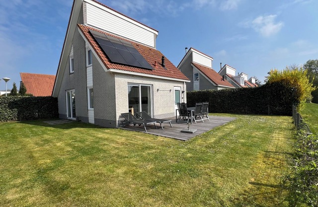 Great house by the sea to relax with sauna and fireplace