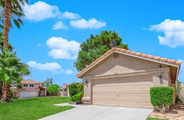 GREAT HOUSE UNIQUE LOCATION 2 bed 2 baths long term 1 to 12 months