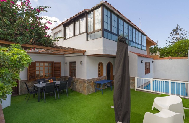 Great house with Pool S.Agustín By CanariasGetaway