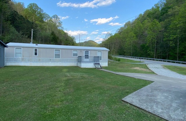 Great location, extremely clean ,half mile from trail heads.