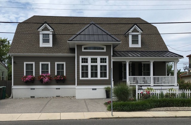 Great Location in Historic District Beautiful Home Walk Everywhere