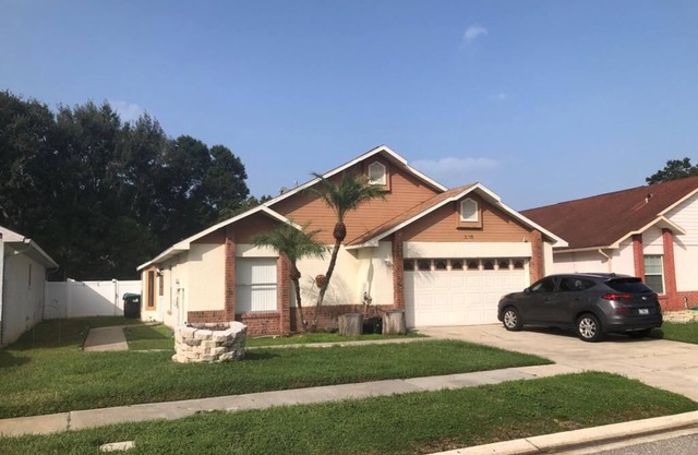 Great Location One Bedroom ,One bathroom ,Living area , dinning, and patio .n