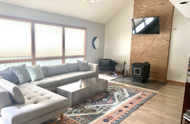 Great Massanutten Contemporary Property (Sleeps 10) - Military Discount Avail