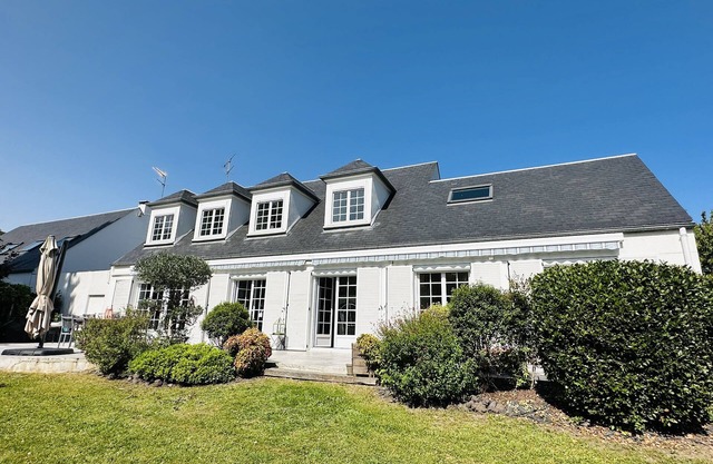 Great villa for Olympic Games 2024 2400 Sft near Paris