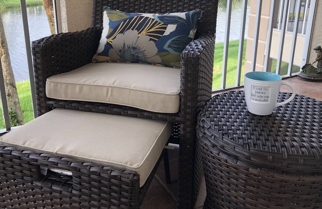 Great Water View. 2 bdr condo -Stoneybrook Golf & CC