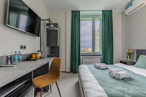 Green Line Hotel