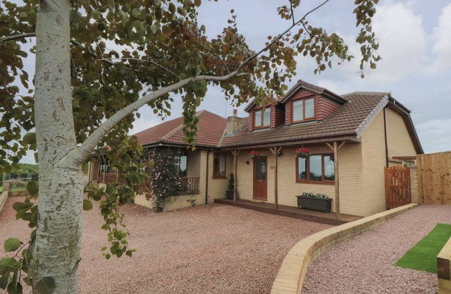 GREENCROFT, with a garden in Saltburn-By-The-Sea