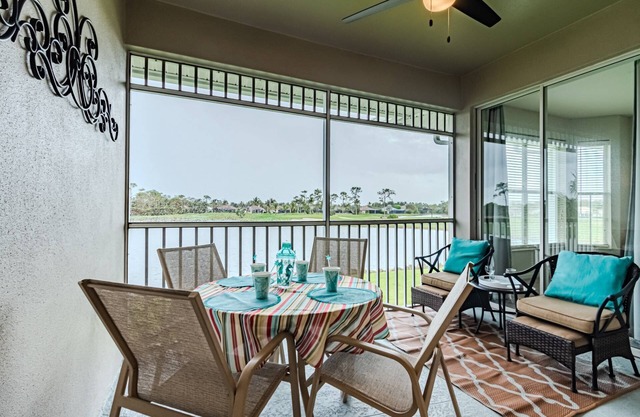 GreenLinks/Lely Condo; Renovated w/Amazing View/Resort Amenities; Near Beach