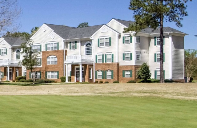 Greensprings Vacation Resort 2br suite, Friday check-in