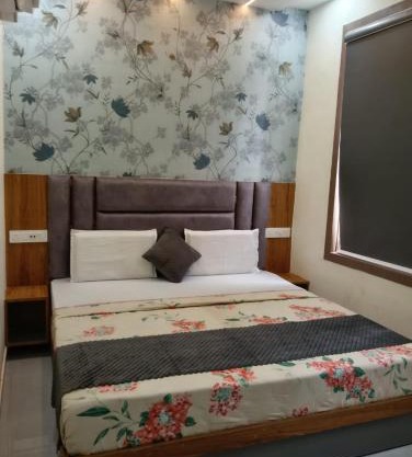 Grey stone stays-150 meters From Golden Temple