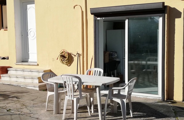 GROUND FLOOR OF SIX-FOURS VILLA