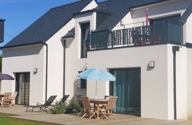 Ground floor apartment with terrace, spa and sauna