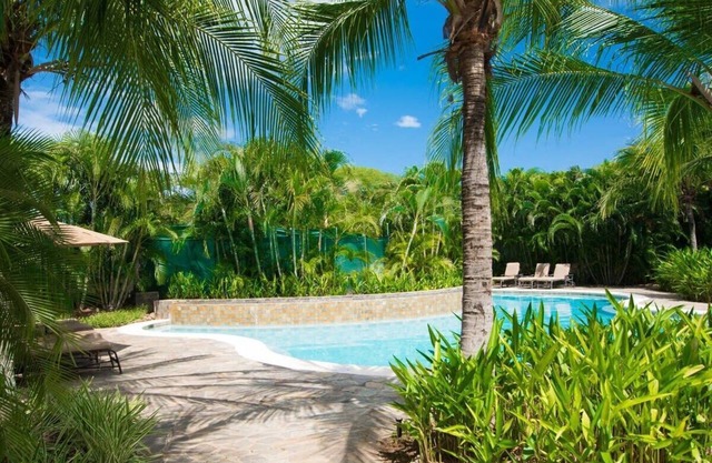 Ground-floor unit with terrace with direct acces to pool in Coco