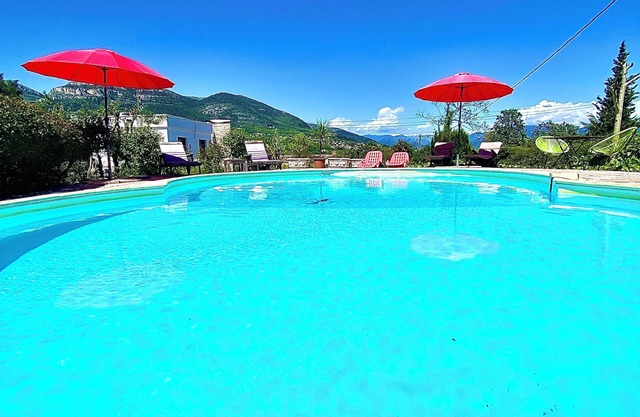 Ground floor villa Nice Côte d'Azur private pool