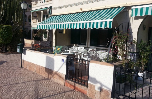 Ground flr 2 bed Apt. With large communal pool; beaches; restaurants; cafés near