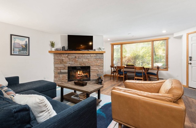 Guest Favorites at 10% Off! Stay 3 nights through Nov