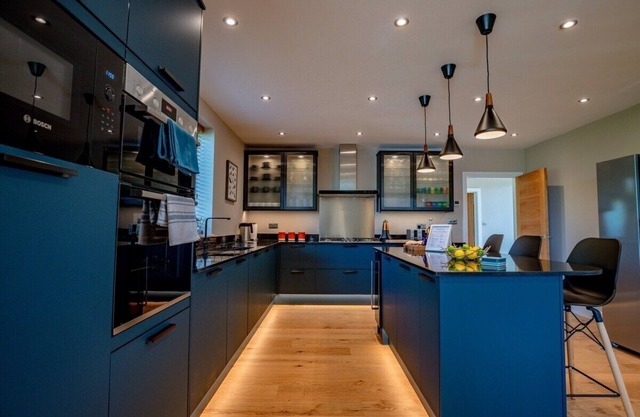 Guest Homes | Hilltop House