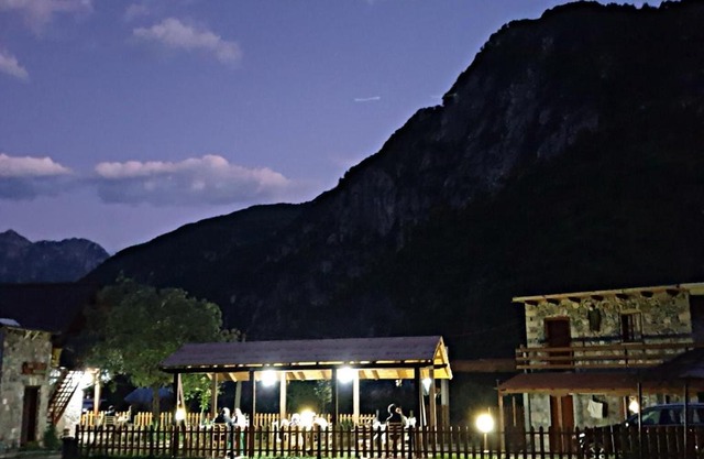 Guest House Flodisa
