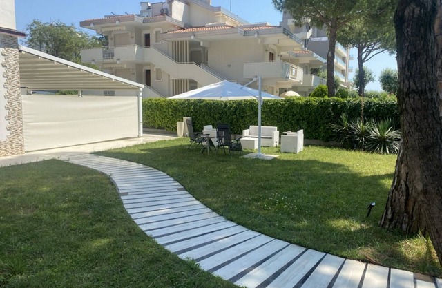GuestHost - Villa Augusta