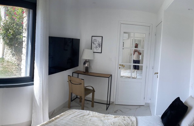 Guesthouse in Aix-en-Provence · ★4.85 · 1 bedrooms · 2 beds · 1 baths